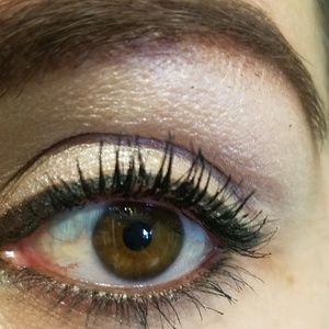 Meet your Posher, Leticia